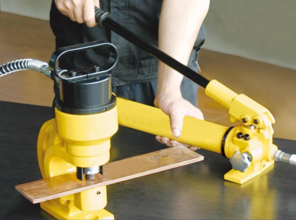 CH-60 31T Portable Hydraulic E - огляд і ціна Hydraulic Busbar Punch Machine