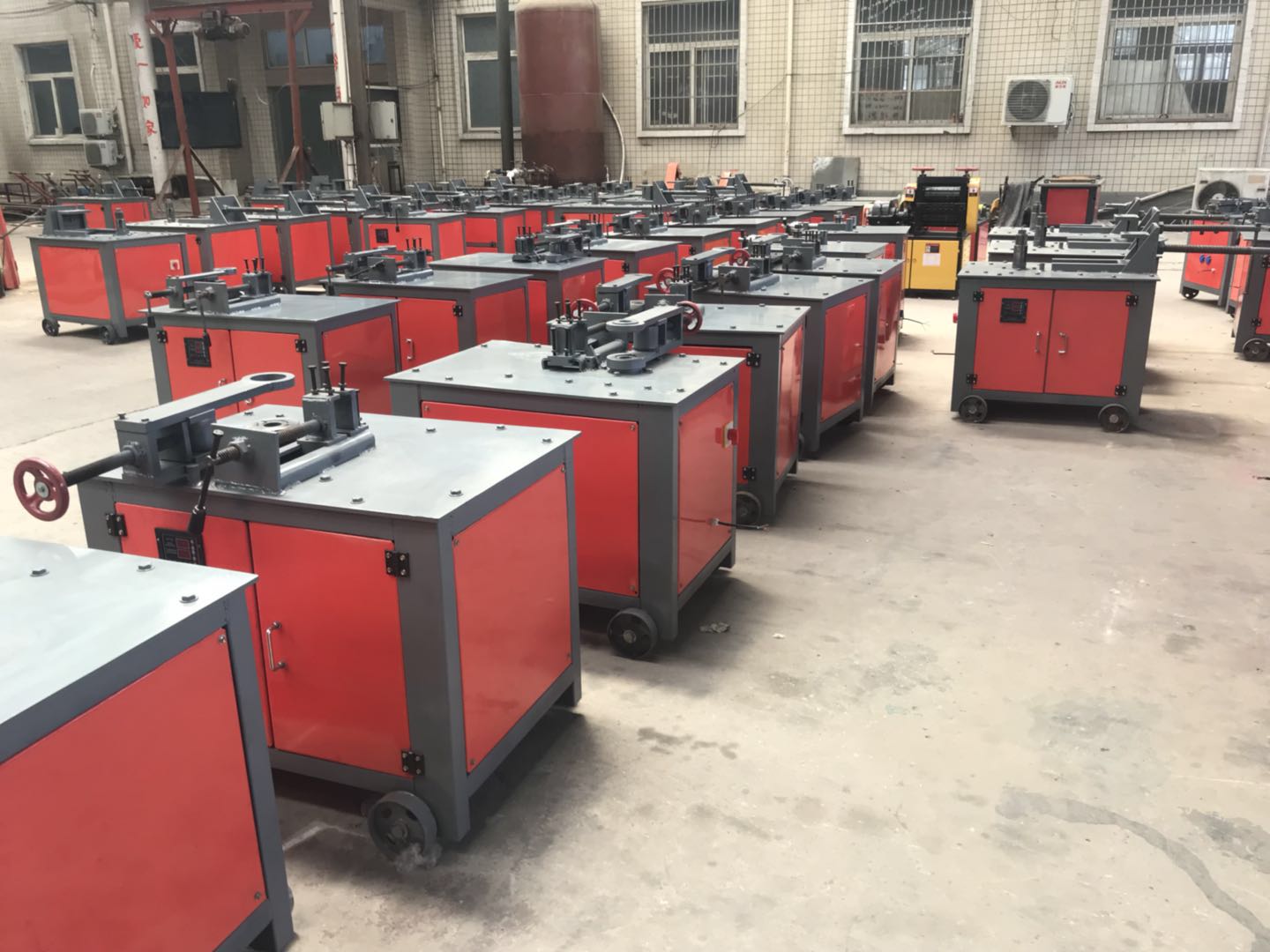 Manual Hydraulic Pipe Bender 1 - огляд і ціна Hydraulic Pipe Bender 12 Ton